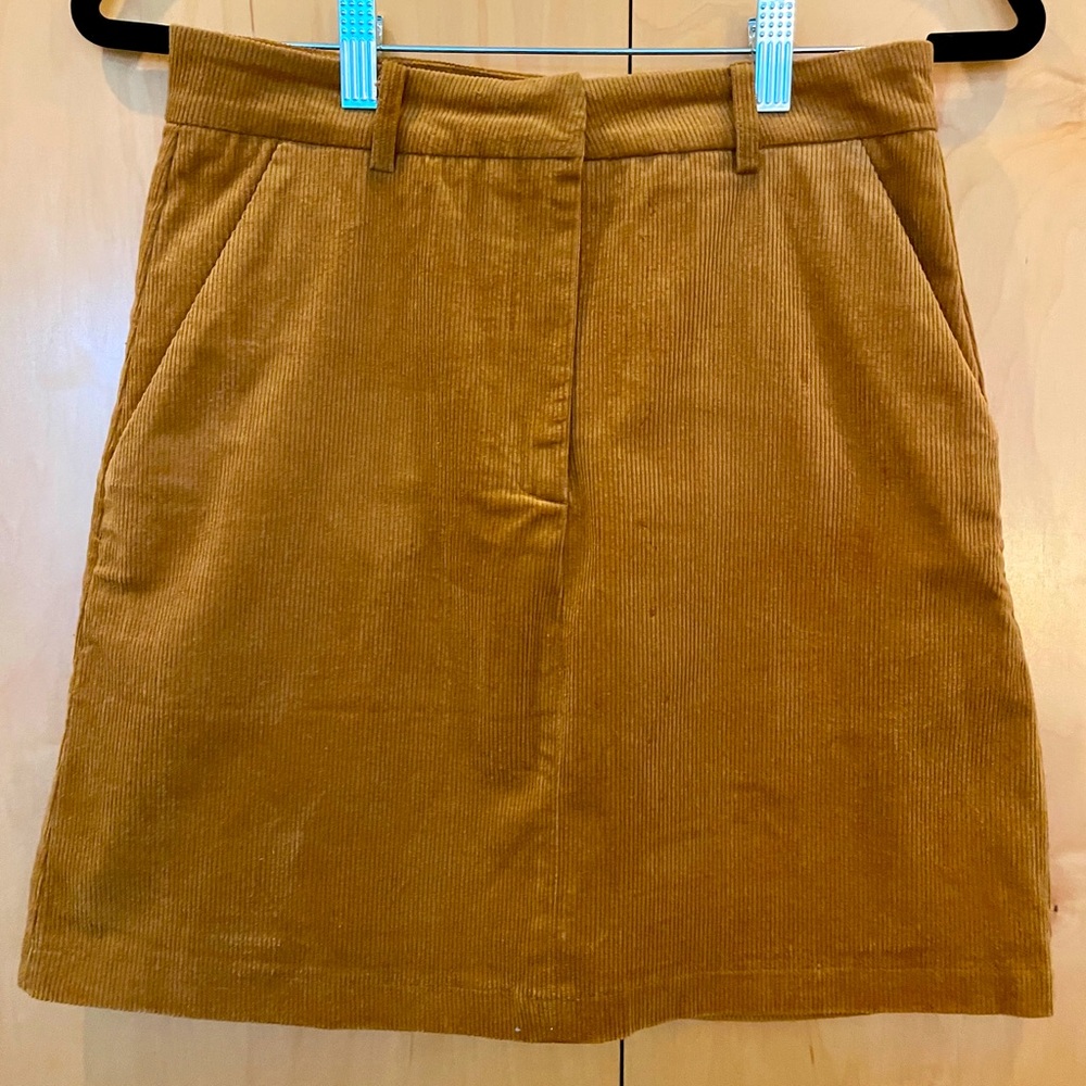 Daphnea Paris Mustard Mini Skirt Size Medium Pre-Owned